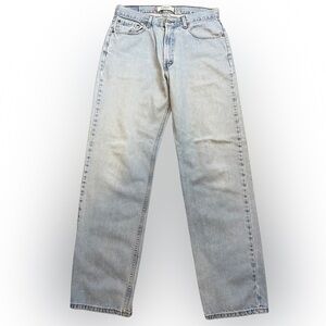 Levi’s 550 relaxed fit jeans (back pocket personalized) high waist size 32